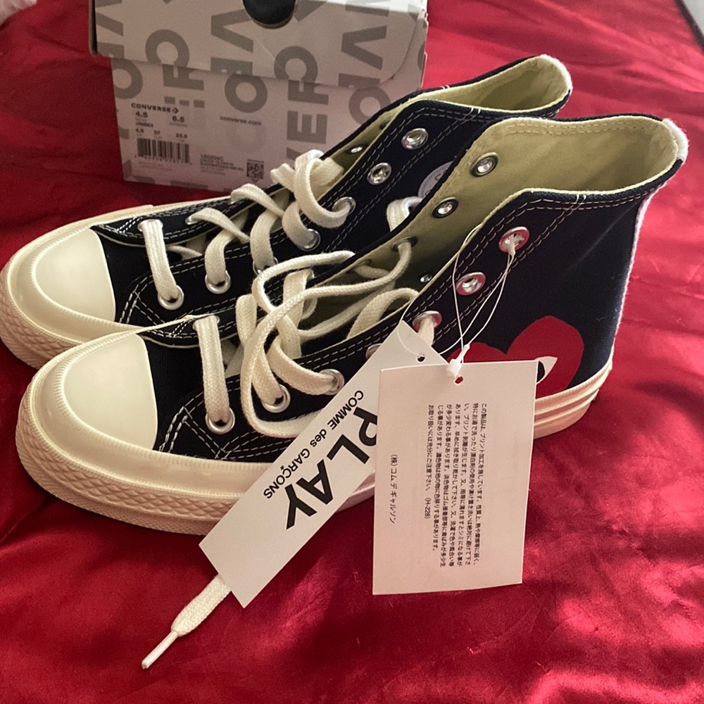 Brand new comme des garçons converse ❤️  🖤